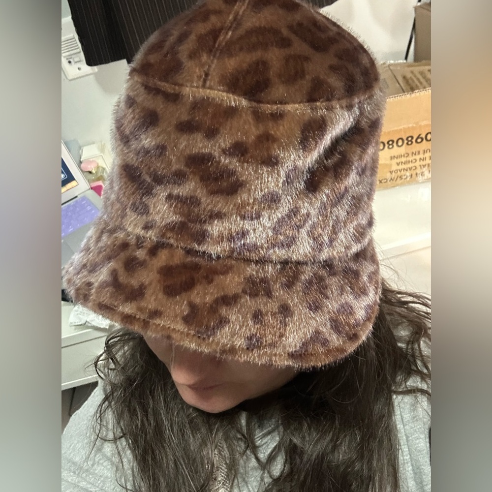 BEBE Brown LEOPARD Faux Fur Bucket Hat